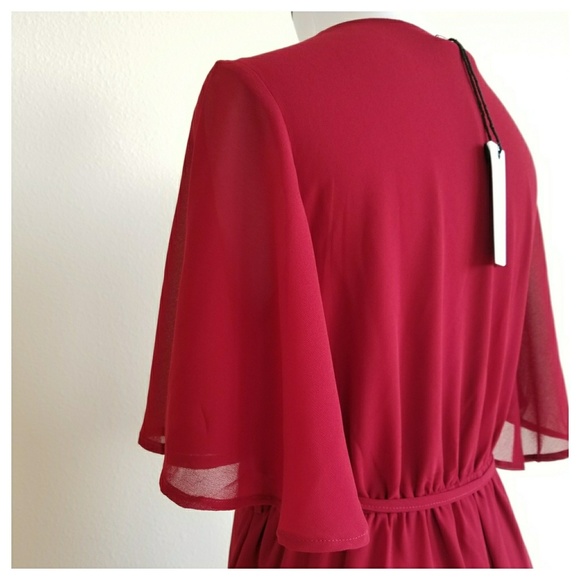One left, small. Red butterfly sleeve dress - Picture 4 of 4